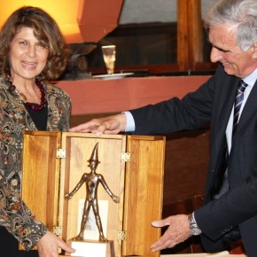 Il premio Pinocchio di Collodi del Lyons Club di Pescia consegnato all'on. Silvia Costa