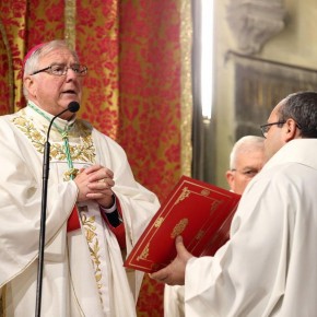 Pescia : In migliaia ad accogliere il nuovo Vescovo Mons. Roberto Filippini