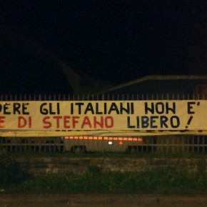 Sgombero Colosseo, striscioni CasaPound in 100 città: "Difendere gli italiani non è reato. Simone Di Stefano libero"