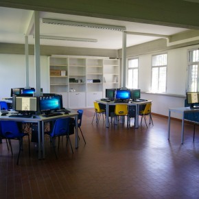 Chiesina Uzzanese, inaugurata la nuova aula di informatica alla Scuola Media.