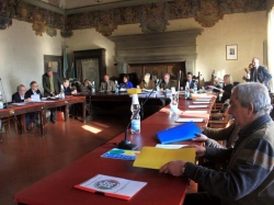 Pescia I sei consiglieri di Minoranza presentano una mozione per impegnare la Giunta Municipale a costituirsi  parte civile nel procedimento penale a carico del sindaco.