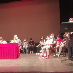 Si insedia il nuovo consiglio comunale dei ragazzi di Pescia     La cerimonia al teatro Pacini che torna a ospitare una manifestazione