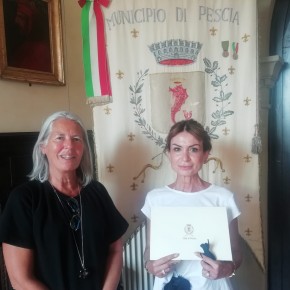 Il Comune di Pescia ringrazia la Dirigente della Polizia Floriana Gesmundo che lascia la città dopo 3 anni e mezzo per trasferirsi a Cuneo