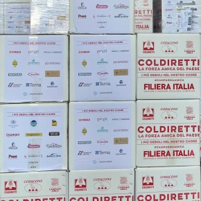 Pacchi alimentari Coldiretti: al via la distribuzione in provincia Un segno di vicinanza degli agricoltori pistoiesi a chi è in difficoltà