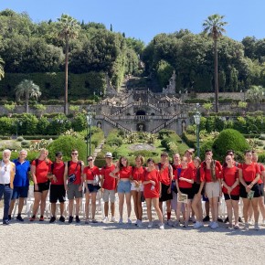 Un gruppo di 19 ragazzi provenienti da 16 Paesi  sono stati ospitati dal Lions Club di Pescia a Collodi e hanno visitato il Parco di Pinocchio ed il Giardino di Villa Garzoni,