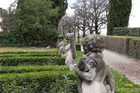 Giardiniere d'arte per giardini e parchi storici: al via il corso di formazione gratuito per la nuova figura professionale specializzata, introdotta dalla Regione Toscana