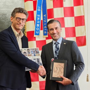 Il nuovo Console Generale USA Joe Tordella a Pistoia per un primo incontro: l'accoglienza del Sindaco Giovanni Capecchi a Palazzo di Giano
