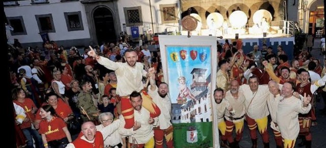 Il Rione Ferraia vince il 49° Palio di Pescia dopo il successo dello scorso anno. Il Rione Ferraia vince il 49° Palio di Pescia dopo il successo dello scorso anno.