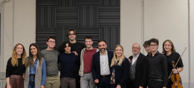 GRUPPO GIOVANI CONFINDUSTRIA TOSCANA NORD: Campiello Giovani e Giovani di Confindustria al Liceo Forteguerri: incontro a Pistoia con vincitore e finalisti del premio GRUPPO GIOVANI CONFINDUSTRIA TOSCANA NORD: Campiello Giovani e Giovani di Confindustria al Liceo Forteguerri: incontro a Pistoia con vincitore e finalisti del premio